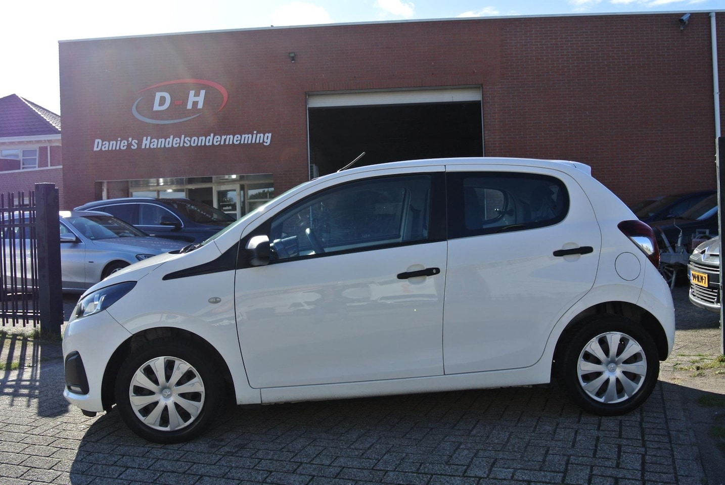 Peugeot 108 - 1.0 e-VTi Access airco inruil mogelijk nap - AutoWereld.nl