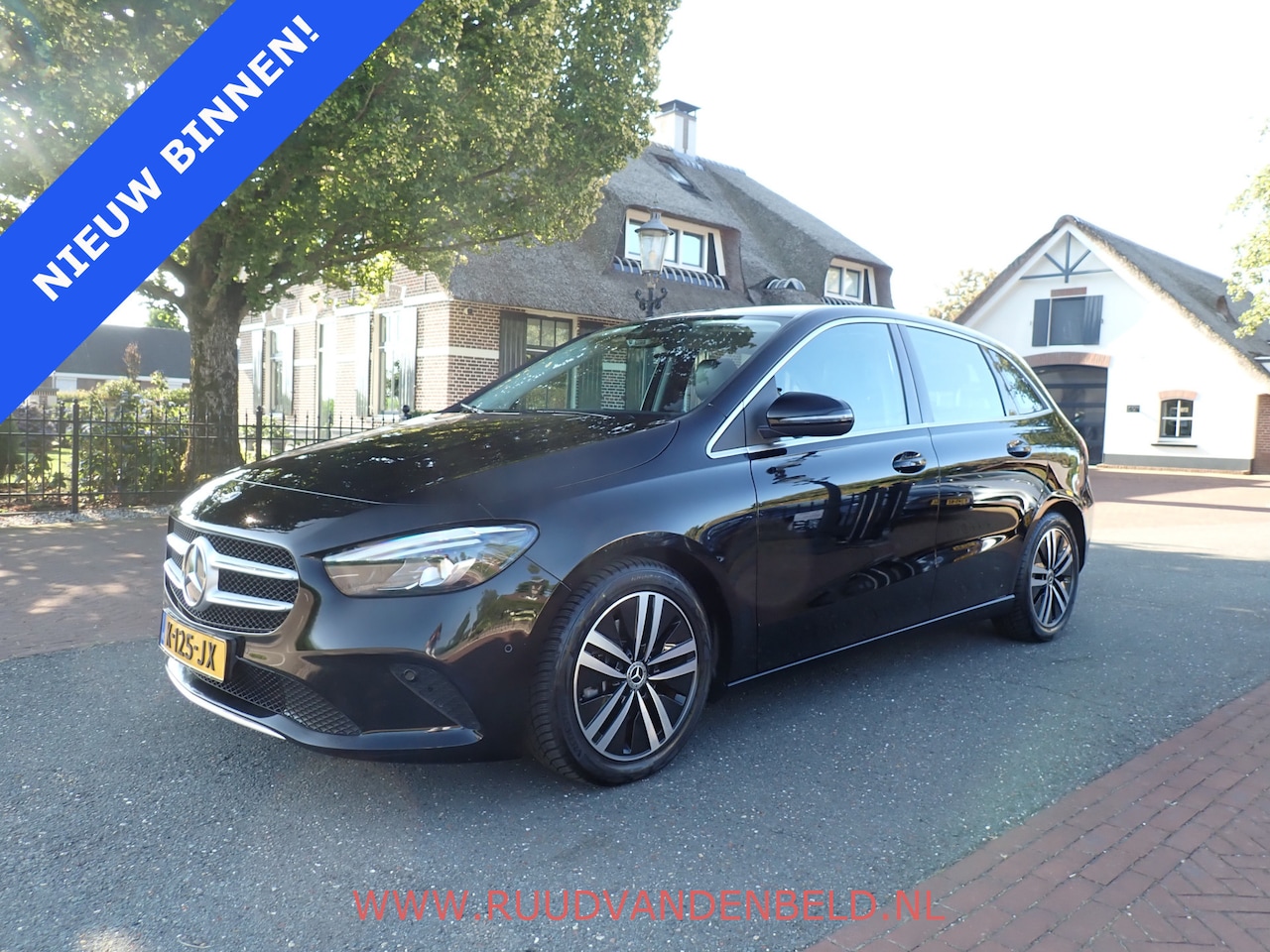 Mercedes-Benz B-klasse - 200 Business Solution Luxury / SPORTLEER / SFEERVERLICHTING / NAVI / STOELVERWARMING - AutoWereld.nl
