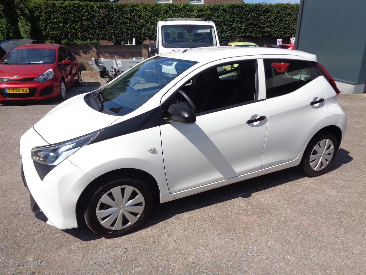 Toyota Aygo - 1.0 VVT-i x-fun Airco, Bluetooth - AutoWereld.nl