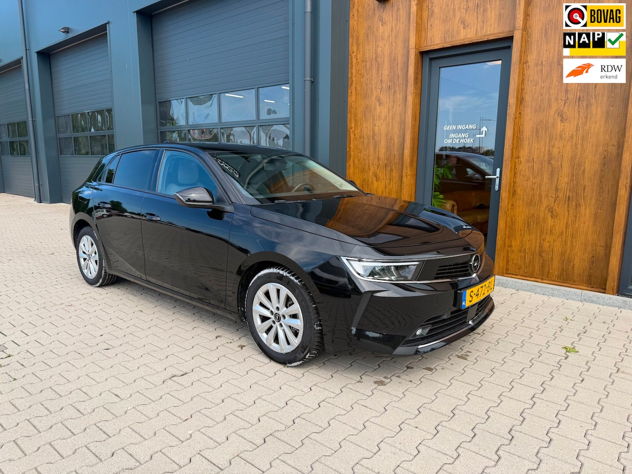 Opel Astra - 1.2 Business Edition l 360 camera l winterpakket l sportstoelen - AutoWereld.nl