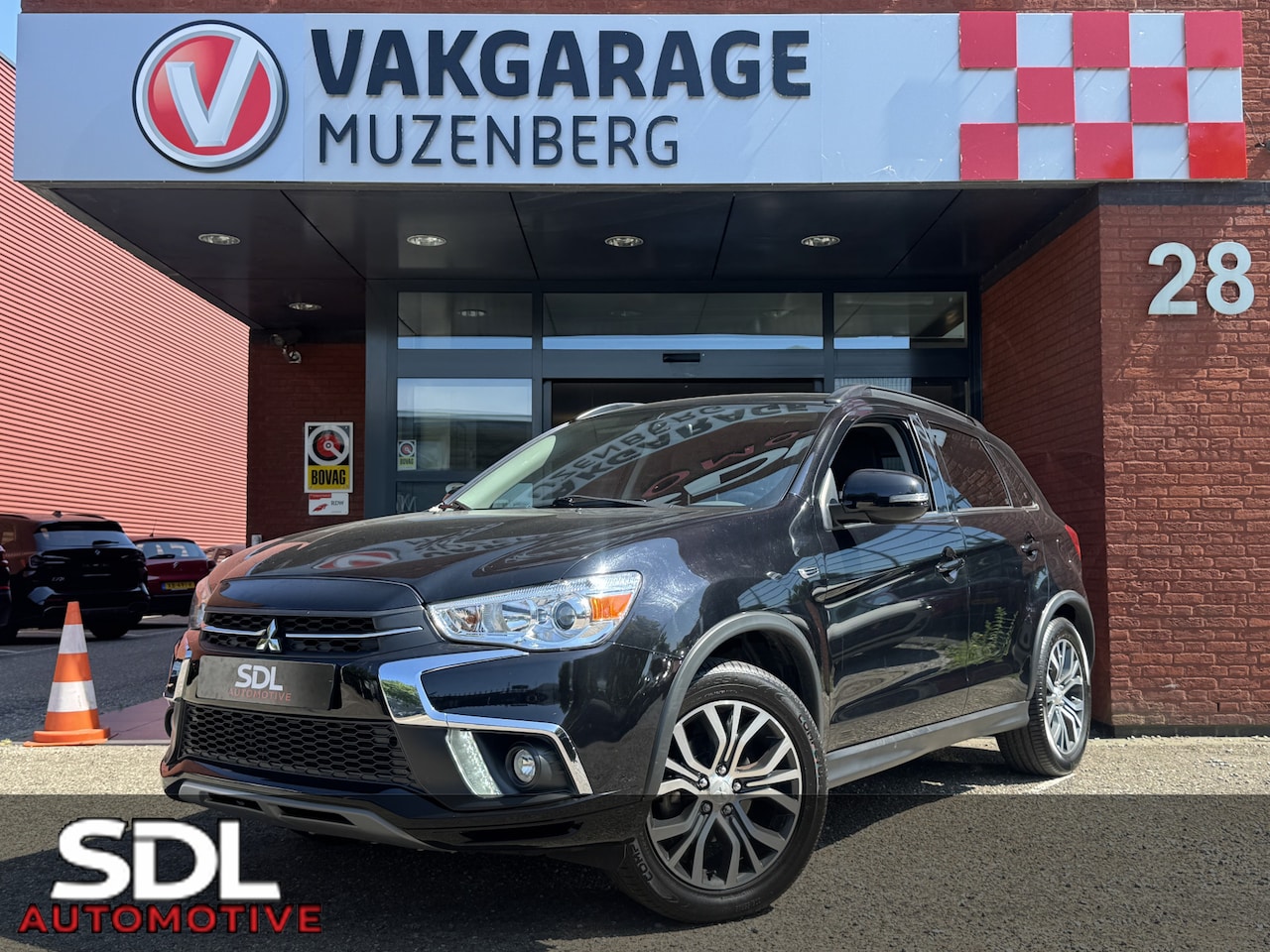 Mitsubishi ASX - 1.6 Cleartec Connect Pro // NAVI // CAMERA // TREKHAAK // CLIMA // CRUISE // APPLE CARPLAY - AutoWereld.nl