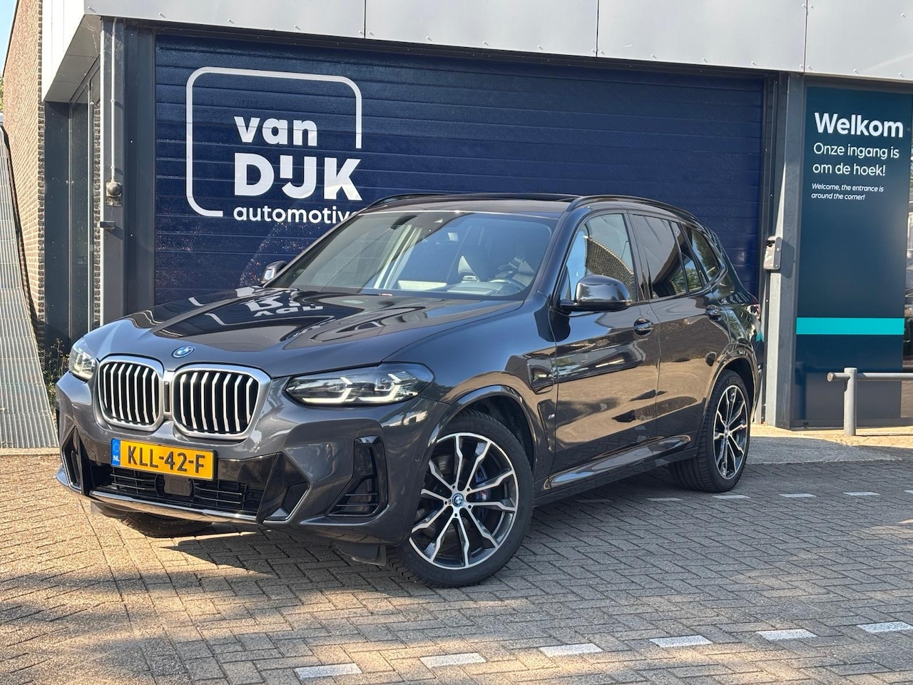 BMW X3 - xDrive30e High Executive Panoramadak Harman Kardon 20 inch LMV Head-up display - AutoWereld.nl