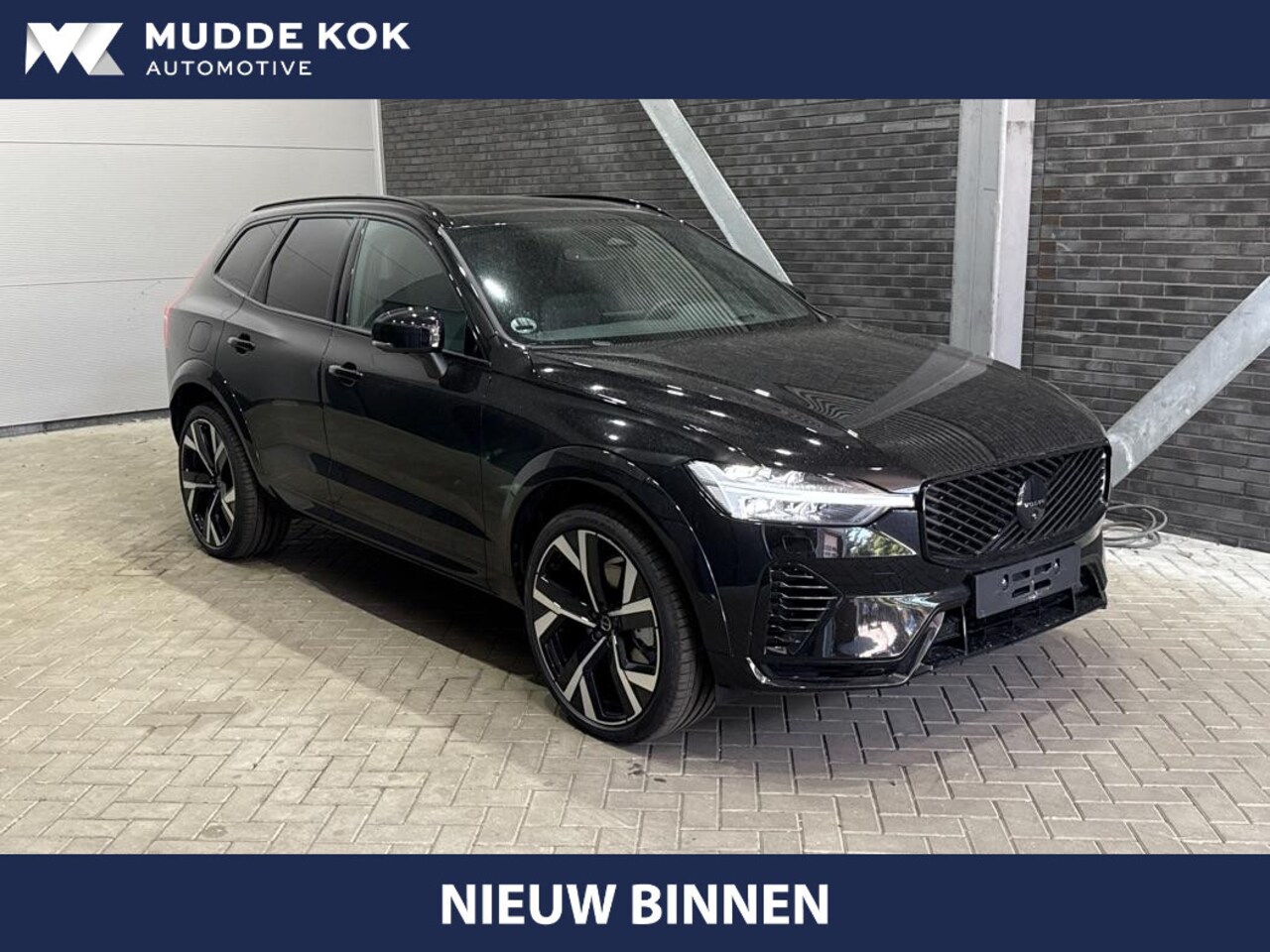 Volvo XC60 - T8 Plug-in hybrid Ultra Black Edition | ACC | Panoramadak | 360° Camera | Head-Up | Harman - AutoWereld.nl