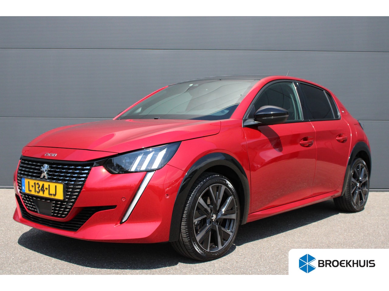 Peugeot 208 - 1.2 PureTech GT Pack | Navigatie | Camera | Stoelverwarming | Trekhaak | Alcantara | NL au - AutoWereld.nl