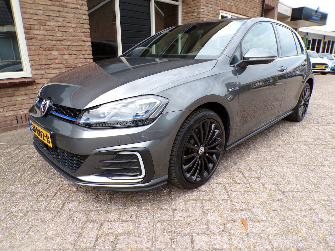 Volkswagen Golf - 1.4 TSI PHEV GTE Automaat / Navi - AutoWereld.nl