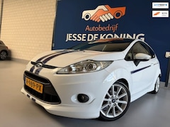 Ford Fiesta - 1.6 Metal 135 PK / bj.2011 / kleur: wit / climate / cruise/ sportvelgen / stereo /NAP met