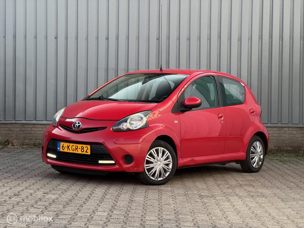 Toyota Aygo - 1.0 VVT-i | Airco | JBL - AutoWereld.nl