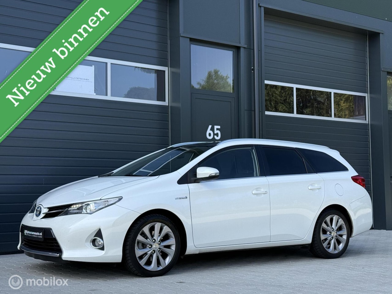 Toyota Auris - 1.8 Hybrid Aut. Station, Pano, Led, Dealer, Vol - AutoWereld.nl