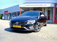 Volvo V60 - 1.6 T3 R-Design Navi|Leder-Alcantara|LMV|Clima