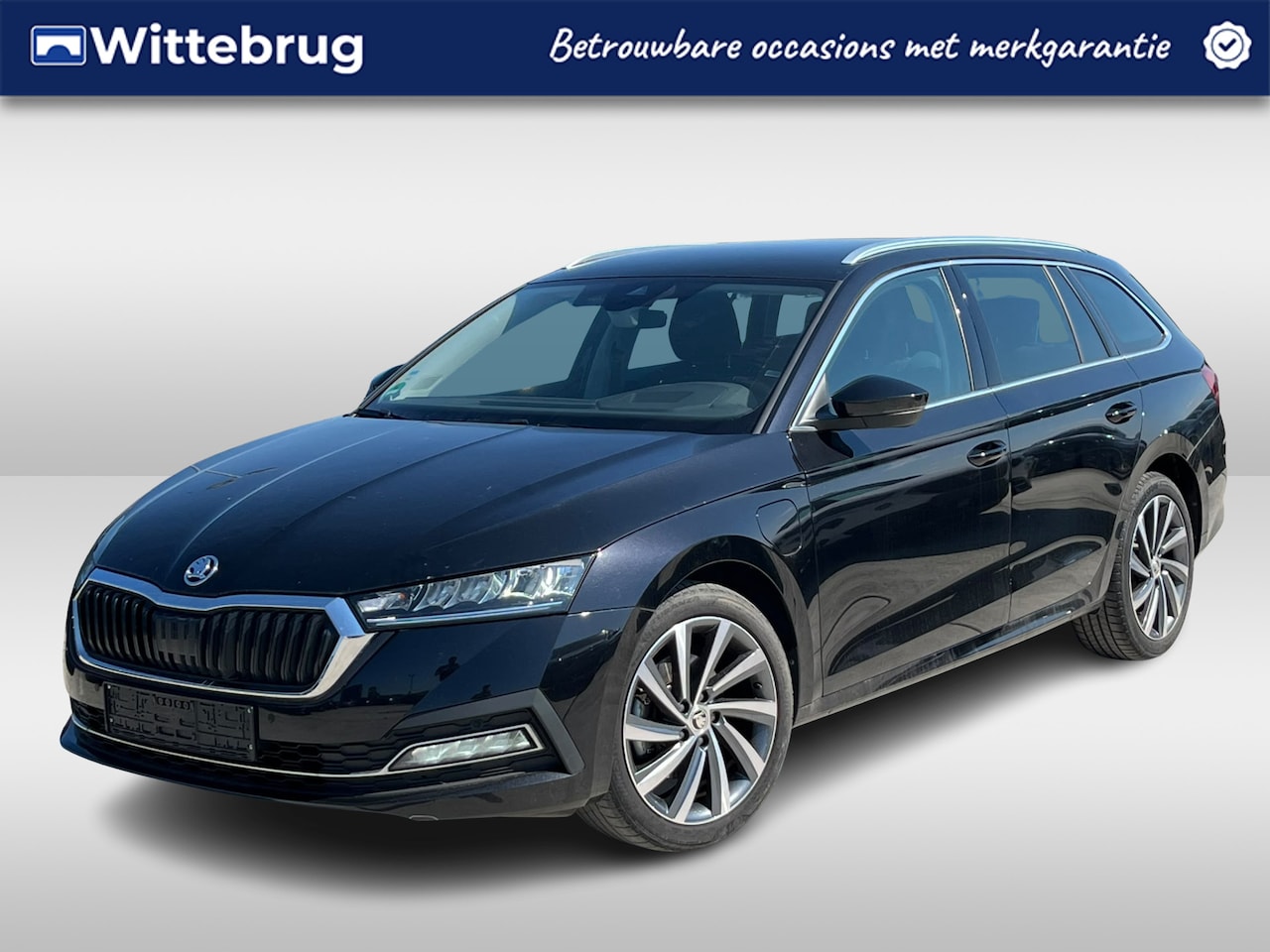 Skoda Octavia Combi - 1.4 TSI DSG iV PHEV Style / Geheugen stoelen / Head-up Display / 18'' LMV HAL - AutoWereld.nl