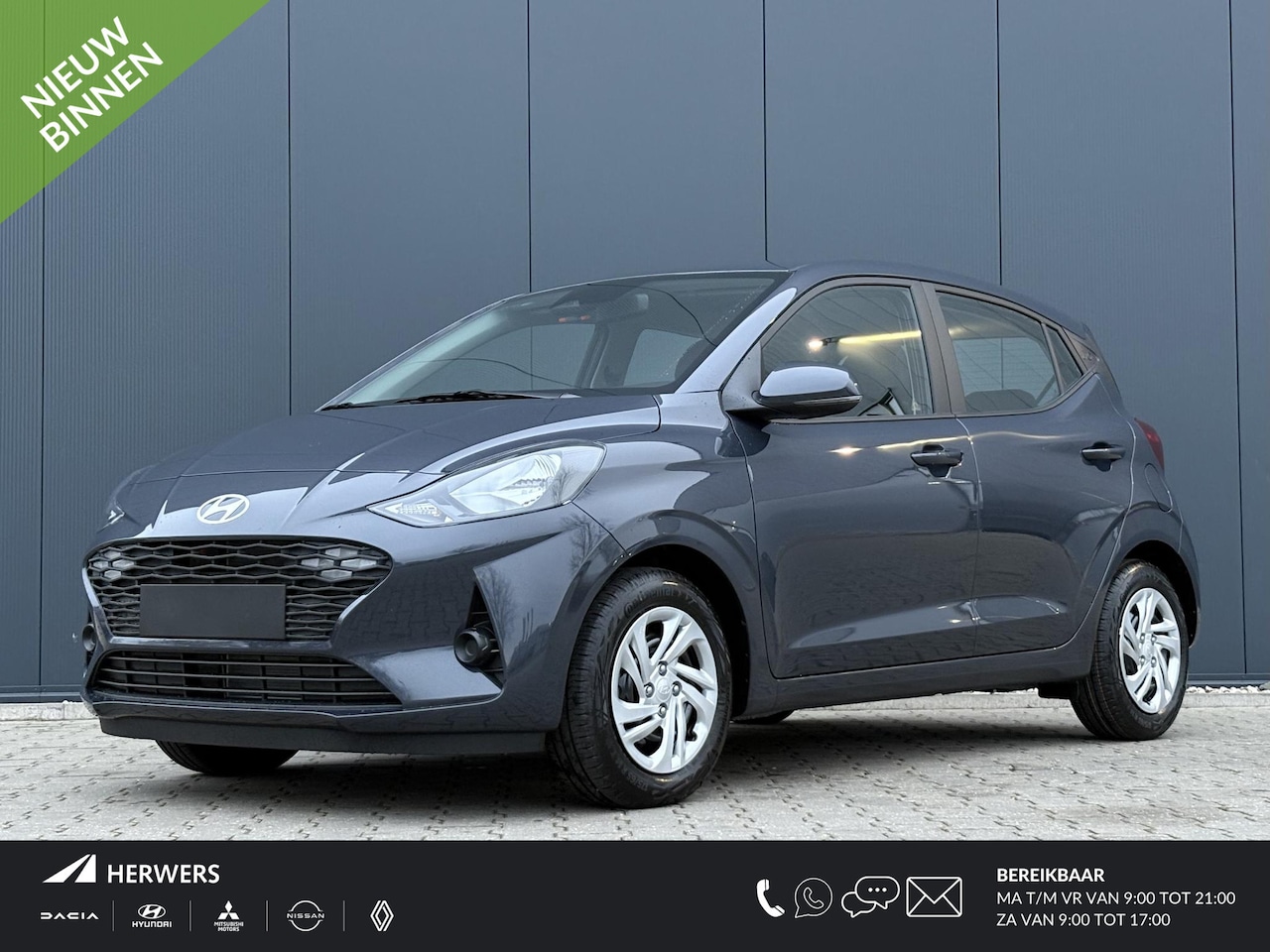 Hyundai i10 - Comfort Limited / €2000,- Voordeel / Navigatie / Airco / Achteruitrijcamera / Snel Leverb - AutoWereld.nl
