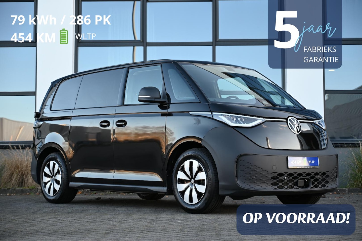 Volkswagen ID. Buzz Cargo - 79 kWh Black Edition 286pk GROOTSTE ACCUPAKKET 454 km | € 579 p.m. - AutoWereld.nl