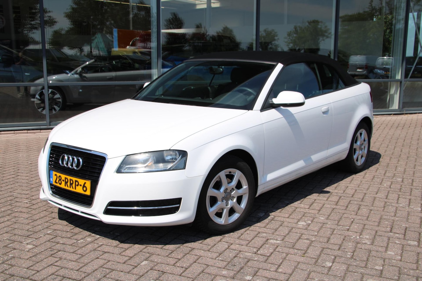Audi A3 Cabriolet - 1.2 TFSI Attraction 1.2 TFSI Attraction - AutoWereld.nl