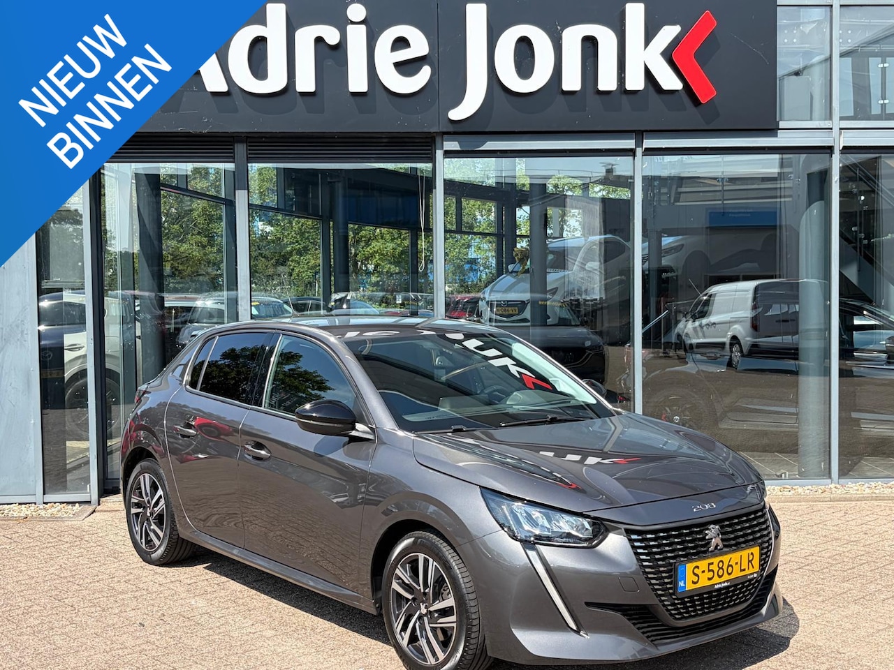 Peugeot 208 - 1.2 PureTech Allure 100pk 1e EIGENAAR | NED. AUTO | APPLE CARPLAY/ANDROID AUTO | A.CAMERA - AutoWereld.nl