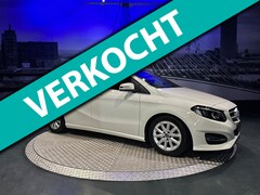 Mercedes-Benz B-klasse - 180 *NL-Auto*Camera*Trekhaak*Led*Navi