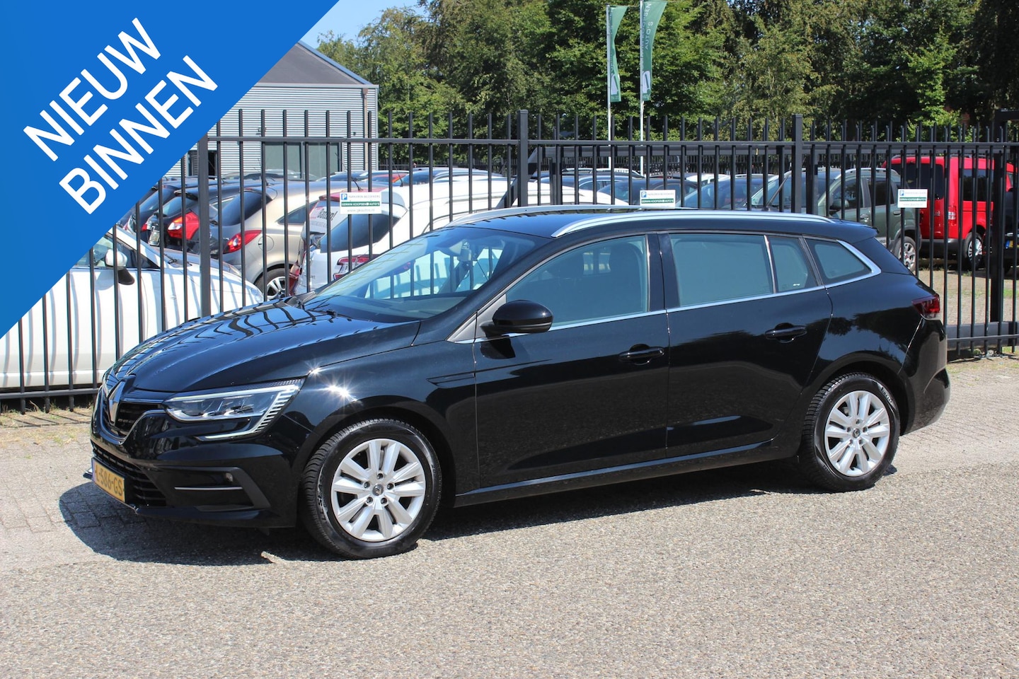 Renault Mégane Estate - 1.3 TCe Automaat Business, Trekhaak, Navigatie! - AutoWereld.nl