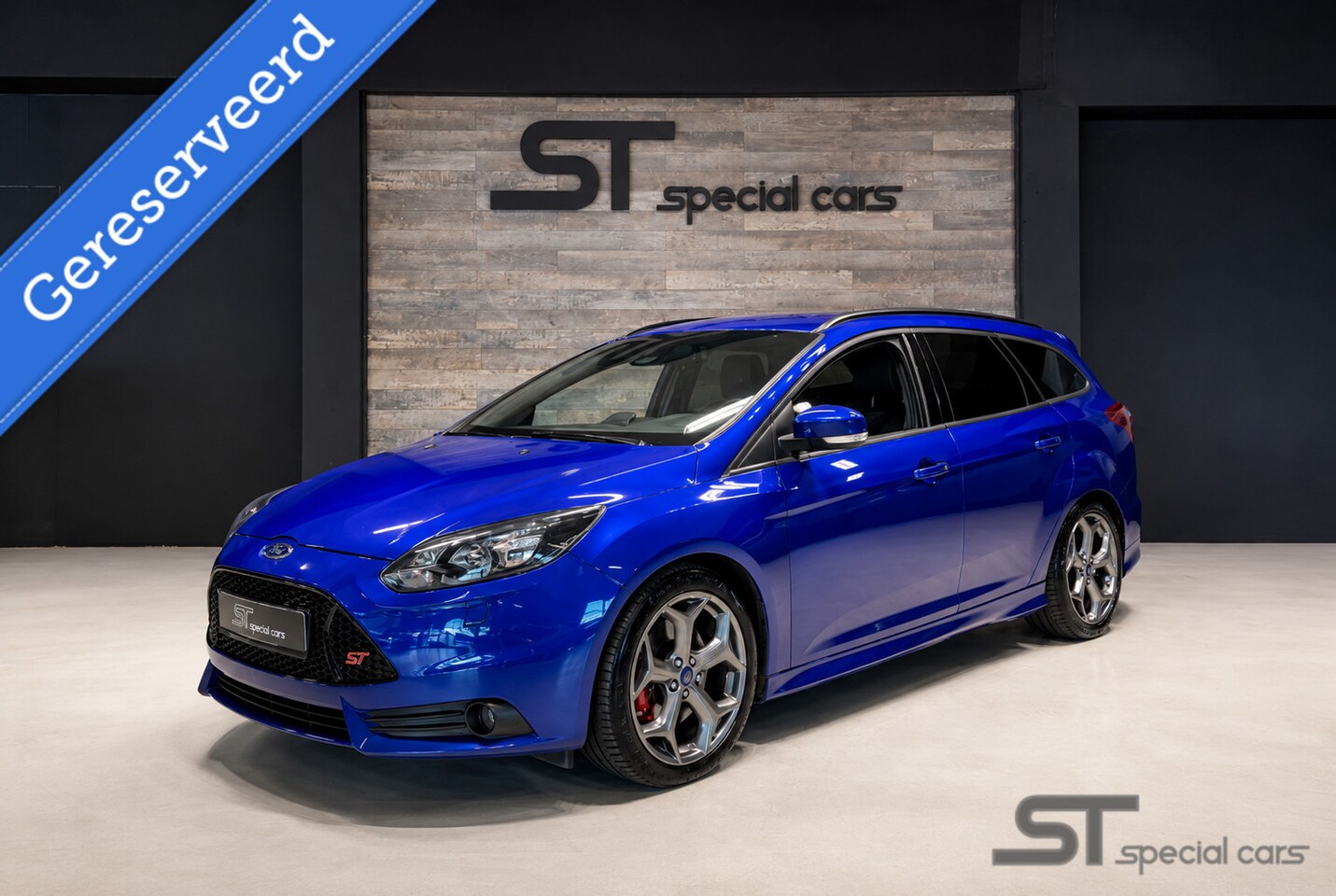 Ford Focus Wagon - 2.0 EcoBoost ST-3 2.0 EcoBoost ST-3 - AutoWereld.nl