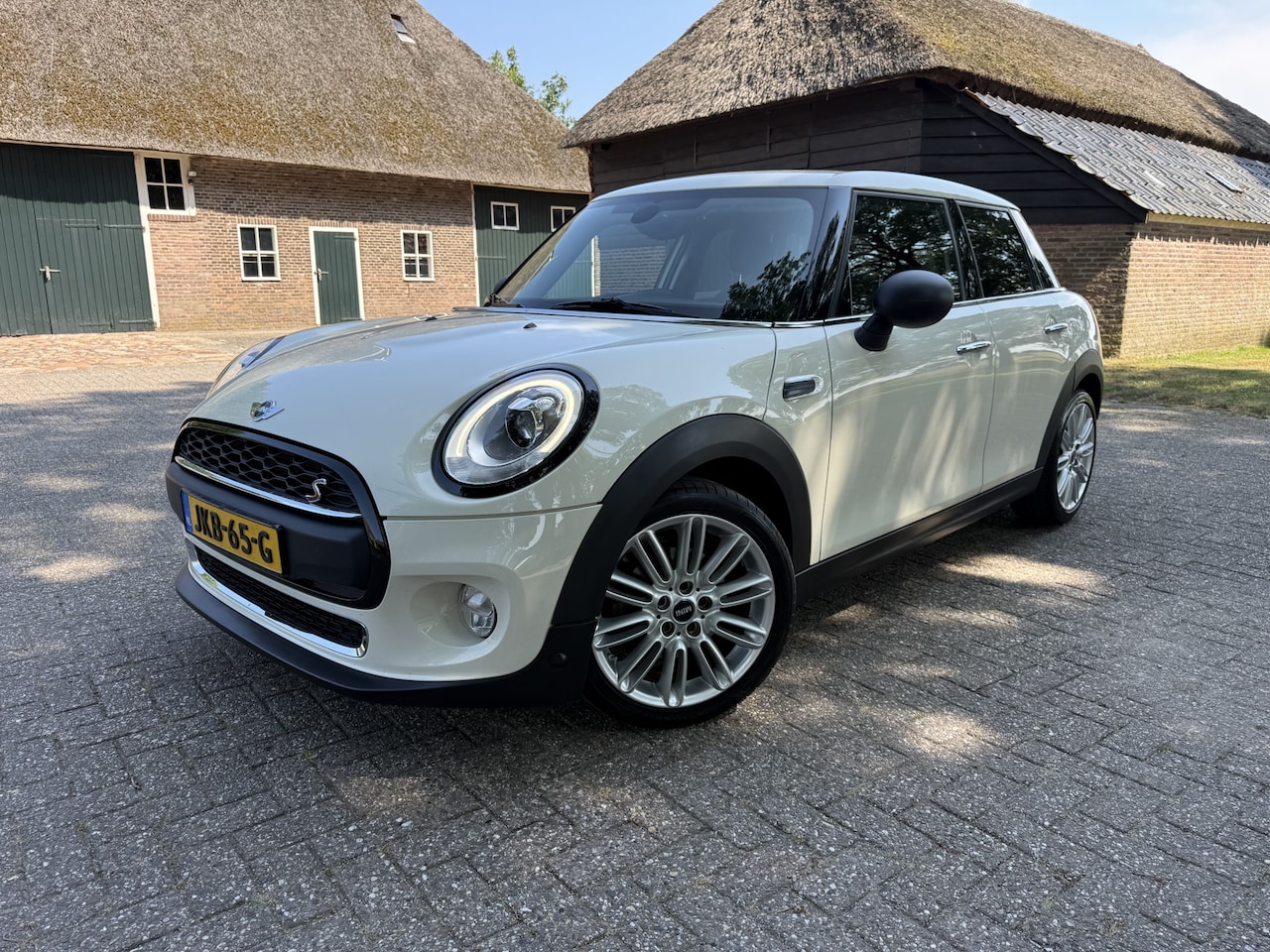 MINI 5-Deurs - 1.2 One Pepper Business.5 drs,Automaaat ! Navi,LED. - AutoWereld.nl