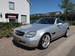 Mercedes-Benz SLK-klasse - 230 K Aut NAVIGATIE|BLUETOOTH|AIRCO|CRUISECONTROL|STOELVERWARMING|ZEER MOOI|PERFECT ONDERH