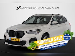 BMW X1 - xDrive25e M Sport Sportstoelen Stoelverwarming Apple CarPlay LED