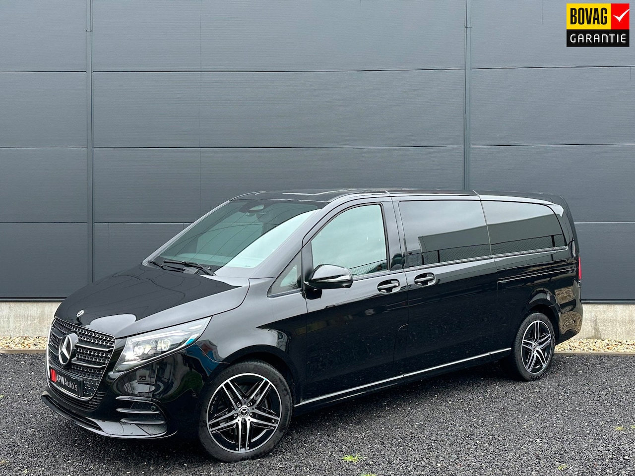 Mercedes-Benz V-klasse - 300d 4-MATIC Extra Lang DC Avantgarde Edition AMG Line | Luchtvering | Elektr. deuren - AutoWereld.nl