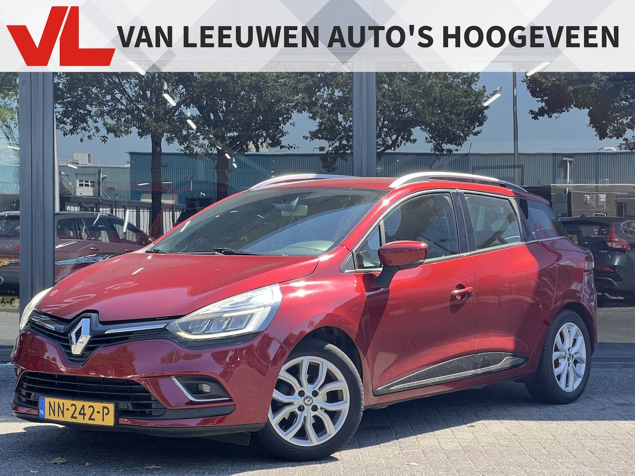 Renault Clio Estate - 1.2 TCe Intens | RIJKLAAR | Trekhaak | Navi - AutoWereld.nl