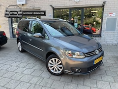 Volkswagen Touran - 1.6 TDI Highl 7pers Pano Navi Vol