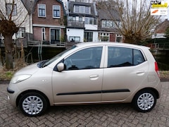 Hyundai i10 - 1.1 Dynamic Airco Automaat Hoge instap 4-Cilinder motor