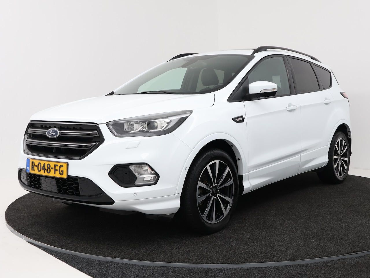 Ford Kuga - 1.5 EcoBoost ST Line Trekhaak afneembaar | Panorama Schuifdak | - AutoWereld.nl