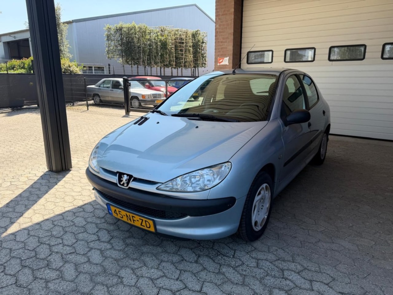 Peugeot 206 - 1.4 5DRS trekhaak distributie v.v. APK jan 2027 - AutoWereld.nl
