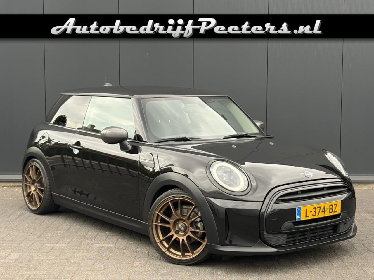 MINI Cooper - 1.5 Cooper Navigatie LED Carplay NL-auto - AutoWereld.nl