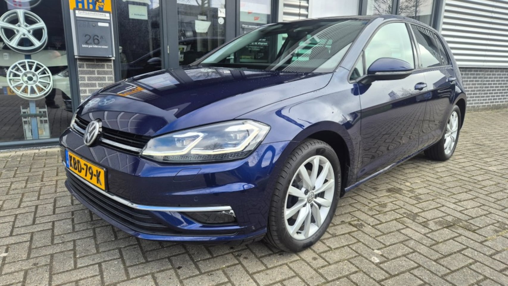 Volkswagen Golf - 1.5TSI HIGHLINE BUSINESS R STANDKACHEL PANO TREKH CARPLAY CRUISE - AutoWereld.nl