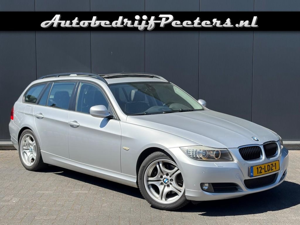 BMW 3-serie Touring - Touring 320i Aut. Pano Xenon Leder Navi Cruise PDC - AutoWereld.nl