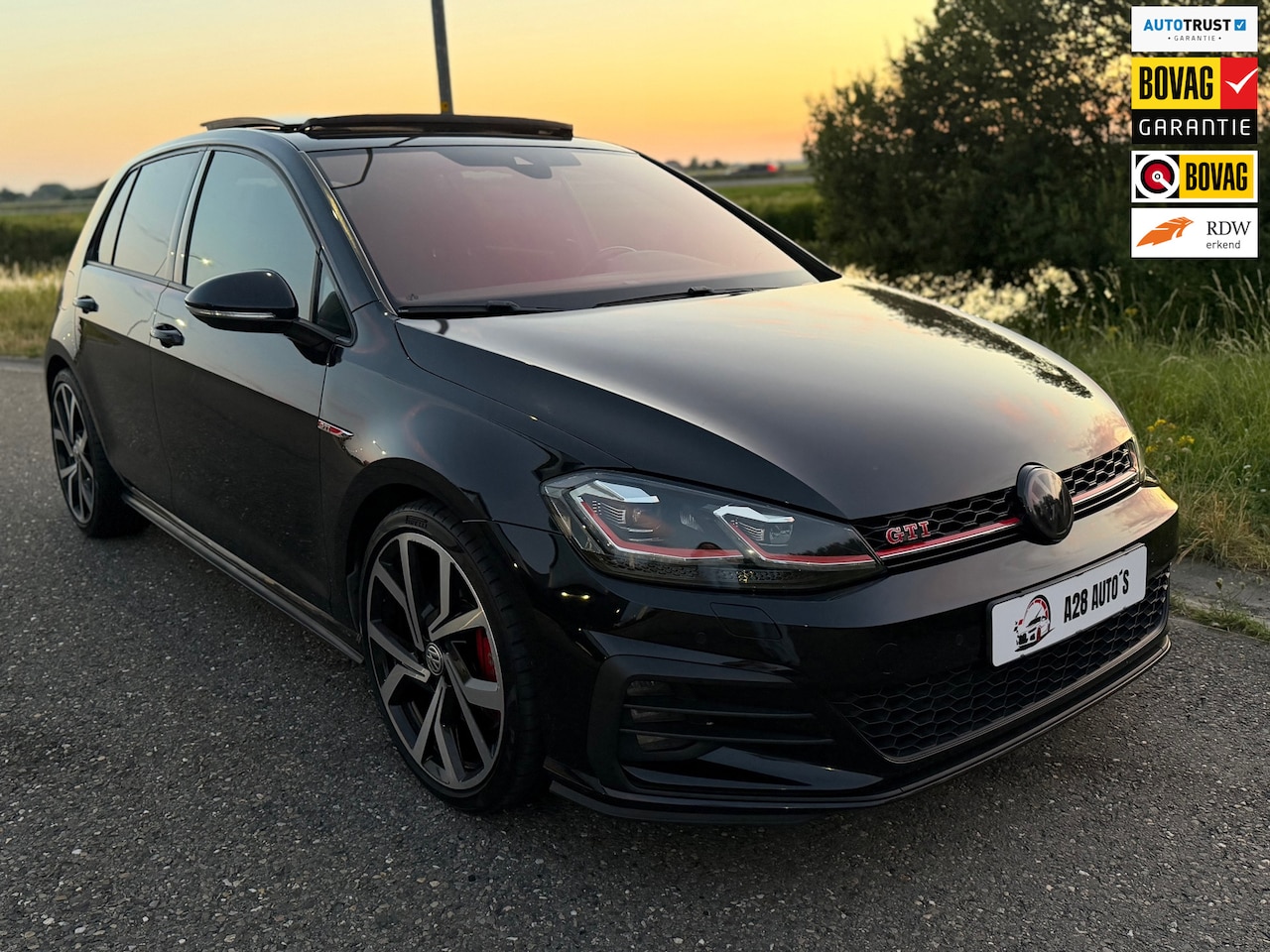 Volkswagen Golf - 2.0 TSI GTI Performance| Pano | Automaat | Airco | NAP - AutoWereld.nl