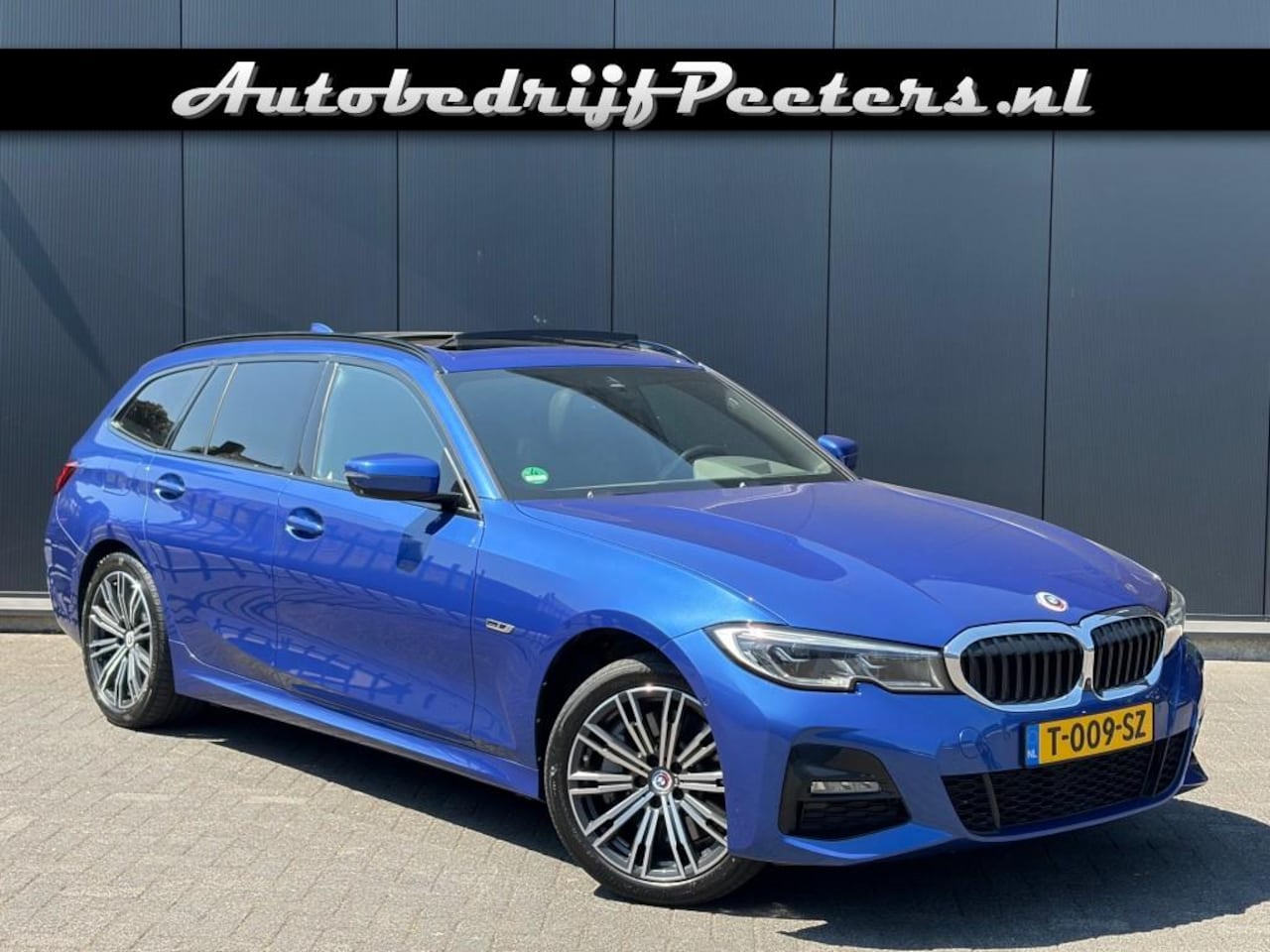 BMW 3-serie Touring - Touring 330e xDrive M Sport 50 Jahre Pano Laserlicht HUD Camera Sfeerlicht - AutoWereld.nl