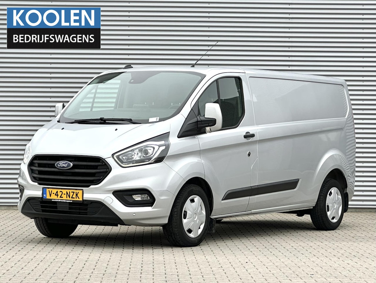Ford Transit Custom - 320 2.0 TDCI L2 Trend automaat|navi|trekhaak - AutoWereld.nl
