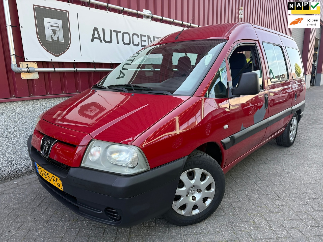 Peugeot Expert - 220C 2.0-16V // 9 persoons // NW APK // 100 DKM NAP - AutoWereld.nl