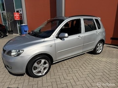 Mazda 2 - 2 1.4 Touring 132.000 KM NAP-AIRCO-APK 07-2027