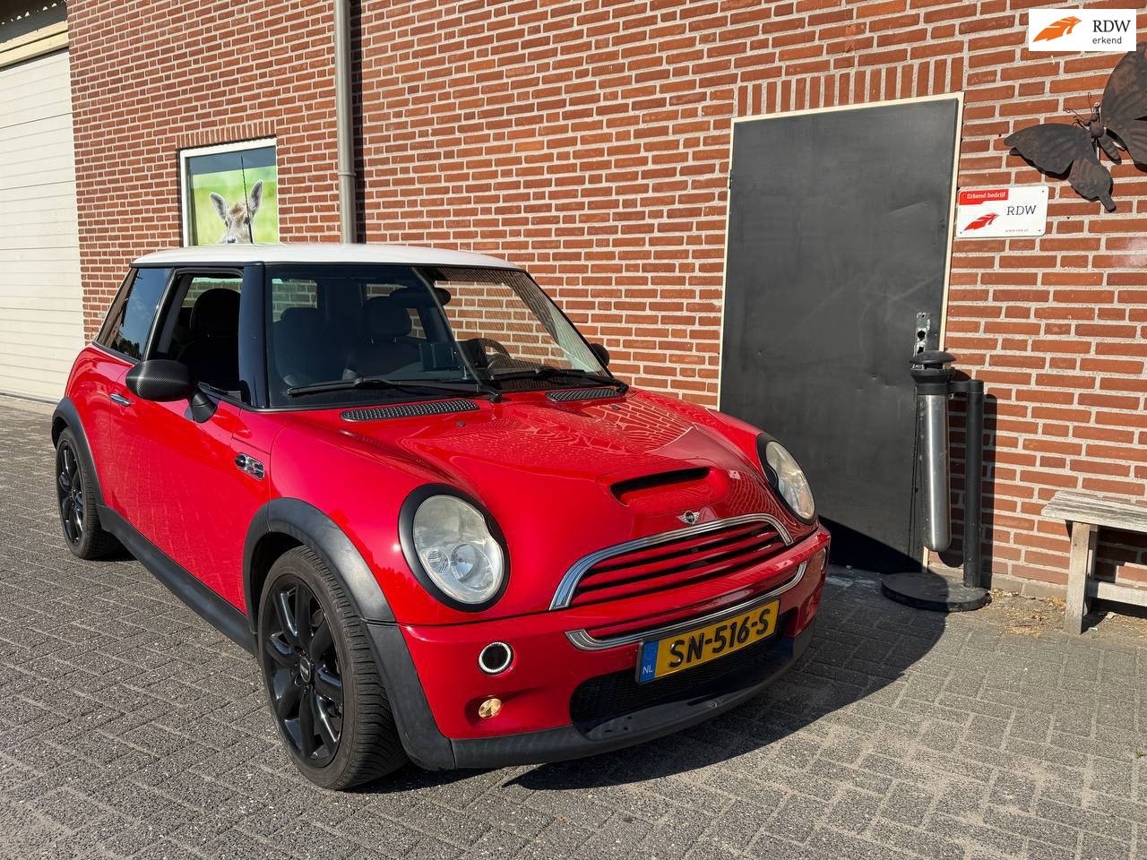 MINI Cooper S - 1.6 Airco, PDC, Camera, Leder, Lm Velgen Zeer netjes - AutoWereld.nl