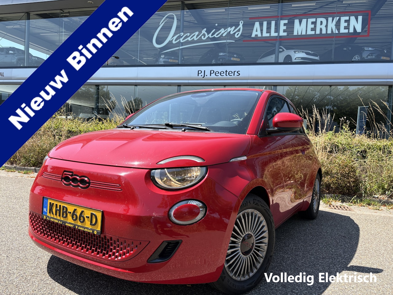 Fiat 500 - RED 24 kWh Achteruitrijcamera - Apple carplay - Navigatie - Parkeersensor achter - Draadlo - AutoWereld.nl