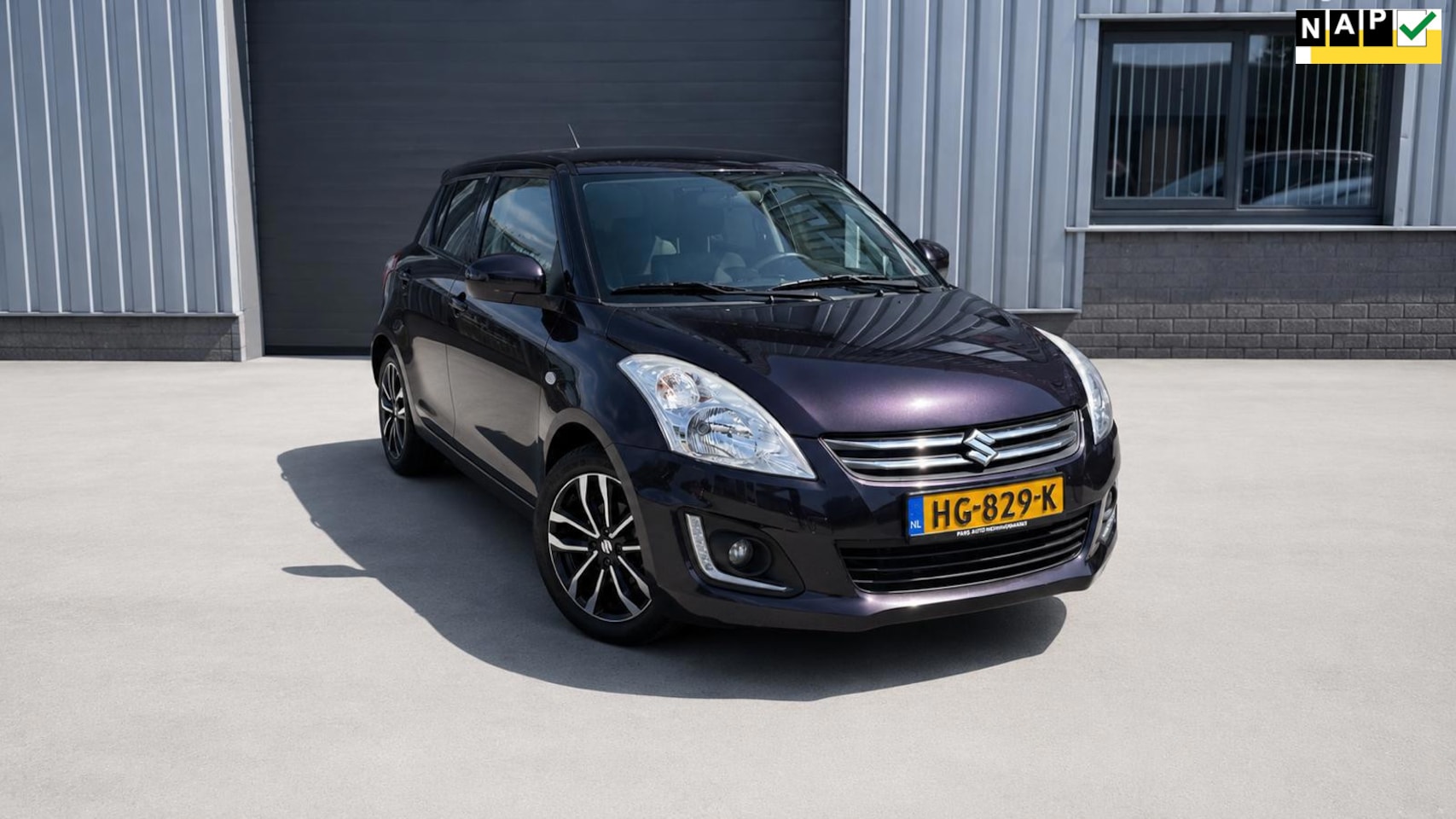 Suzuki Swift - 1.2 Style EASSS Cruis+Carplay+Cam+Navi+PDC+Airco - AutoWereld.nl