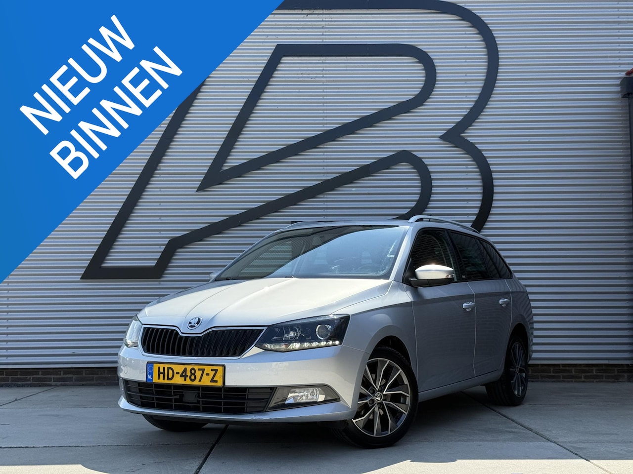 Skoda Fabia Combi - 1.2 TSI Edition Cruise|Carplay|Trekhaak|Stoelverw|Elek ramen|N.A.P|APK tot 05-2027 - AutoWereld.nl