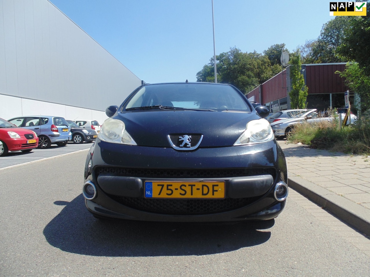 Peugeot 107 - 1.0-12V XS MET AIRCO - AutoWereld.nl