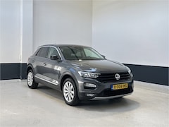 Volkswagen T-Roc - 1.5 TSI Sport Business | Apple carplay/ android auto| LM velgen|