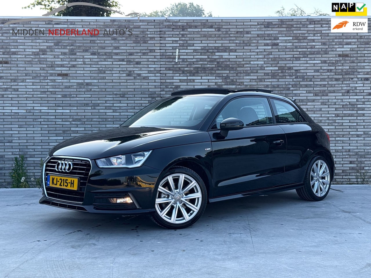 Audi A1 - 1.4 TFSI * PARORAMA DAK * S-LINE * DEALER ONDERHOUDEN * - AutoWereld.nl