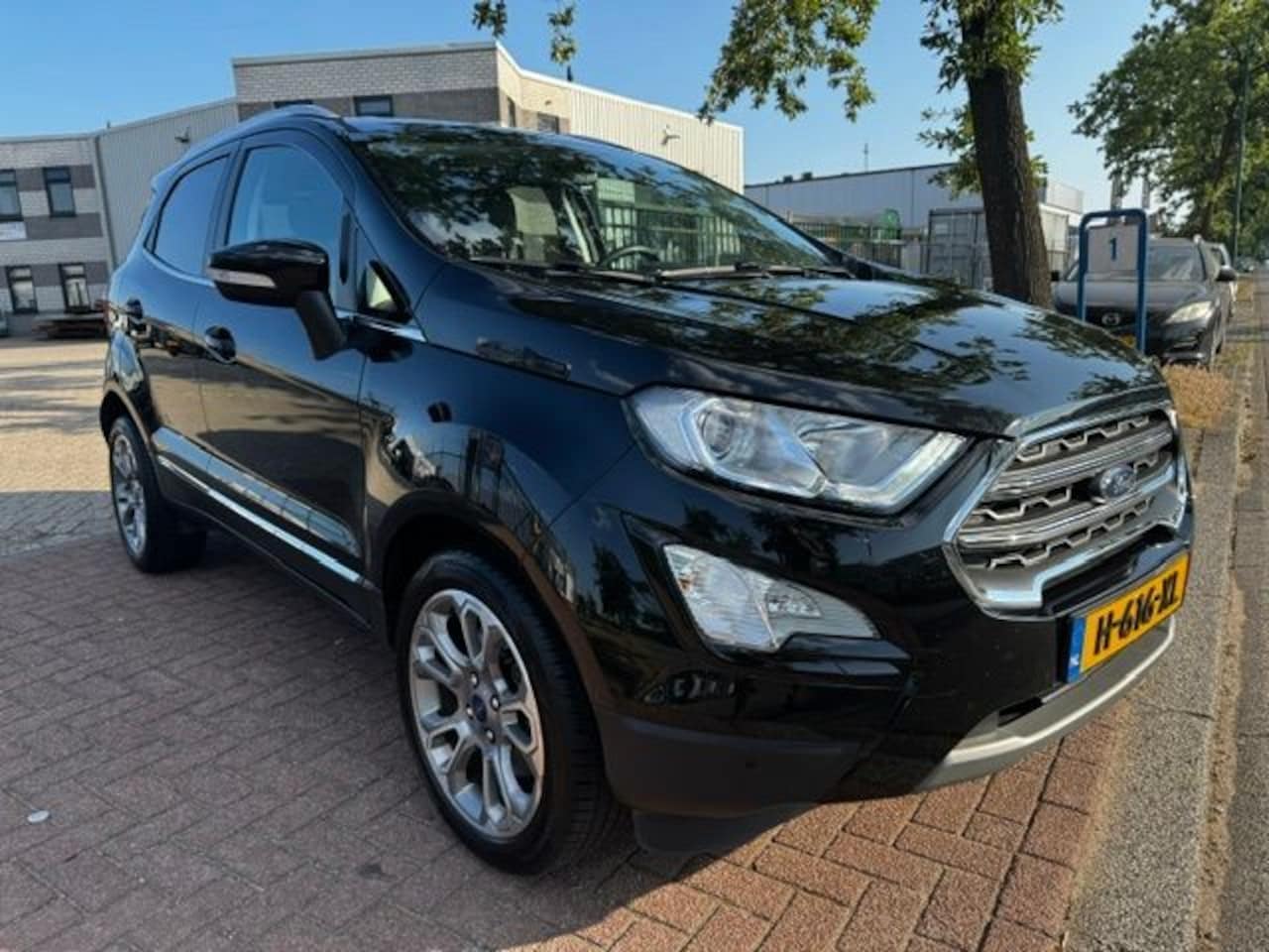 Ford EcoSport - 1.0 EcoBoost Titanium X-Line Automaat 77.000km Airco/ECC,Camera,Navigatie Nieuwstaat - AutoWereld.nl