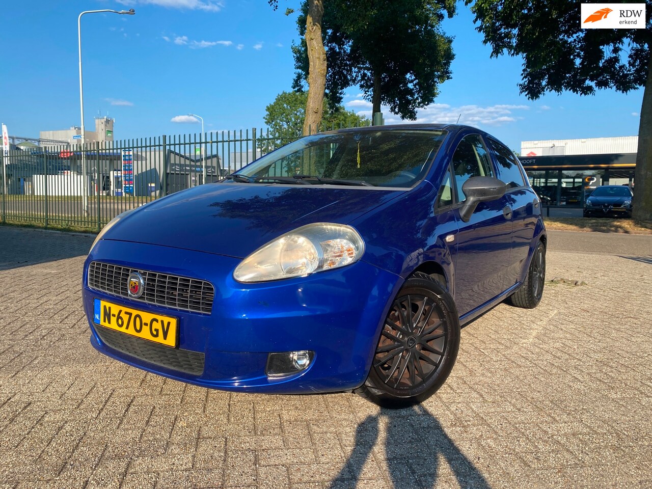 Fiat Grande Punto - 1.4 Active Airco Pdc Alu velgen Abarth - AutoWereld.nl