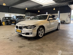 BMW 3-serie Touring - 316d High Executive