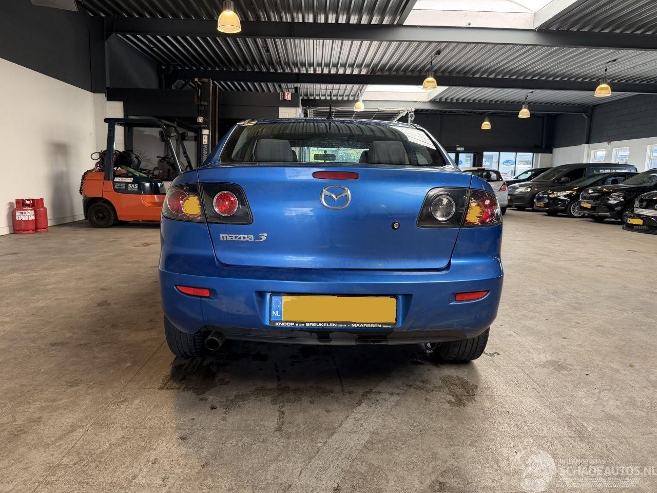 Mazda 3 Sport - 3 1.6 Touring Sportline