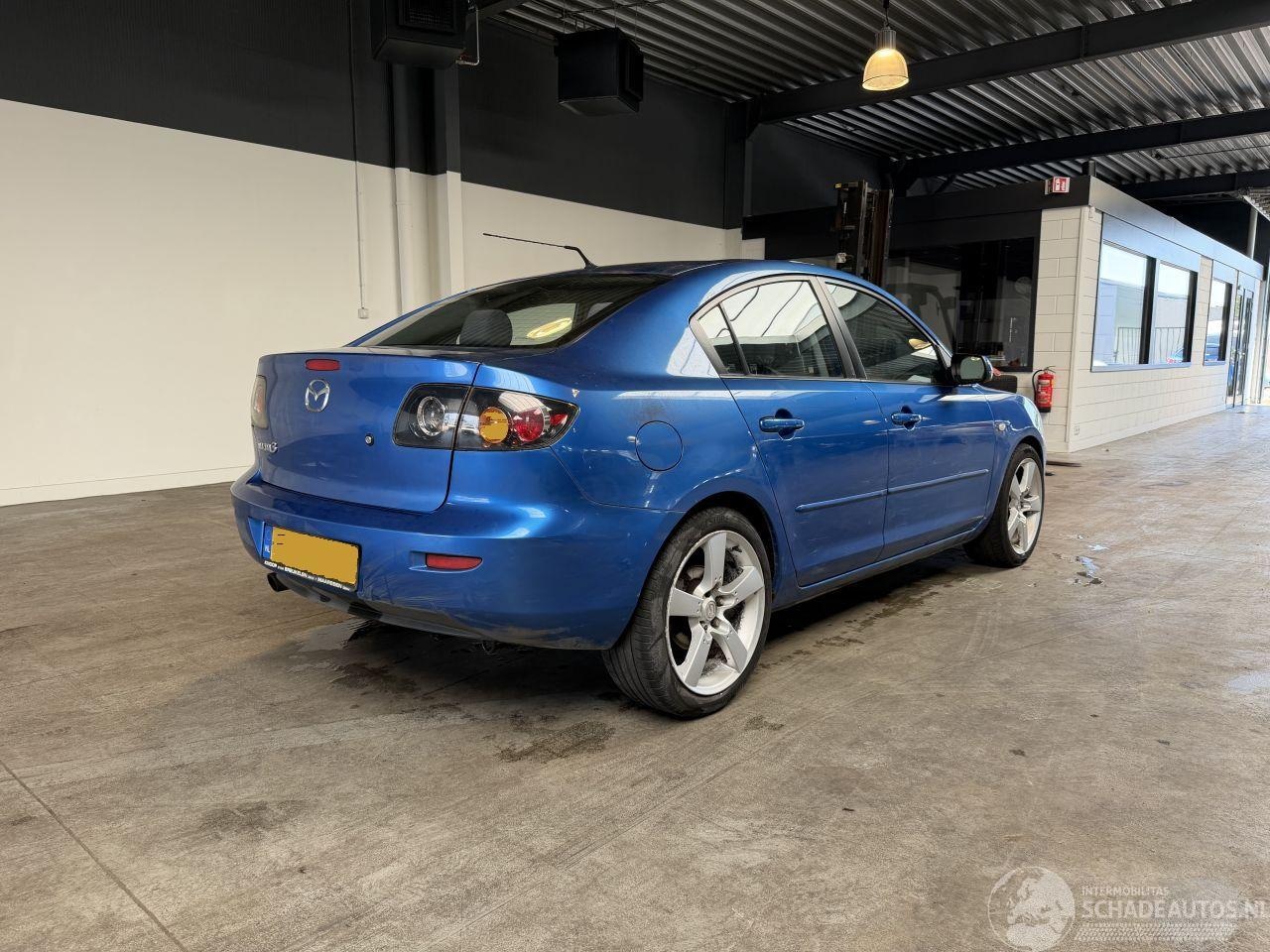 Mazda 3 Sport - 3 1.6 Touring Sportline